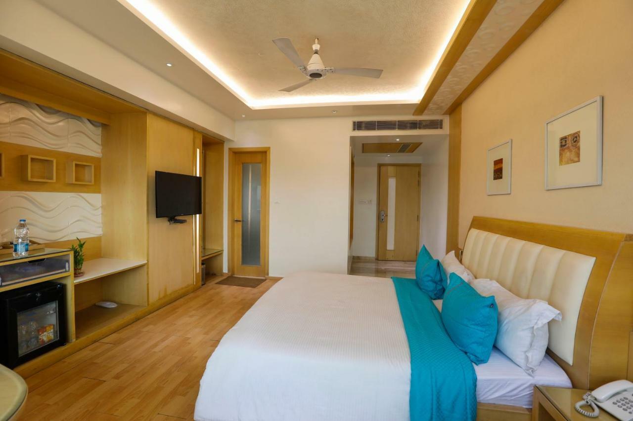 Shivoy Hotel Gorakhpur Exterior photo